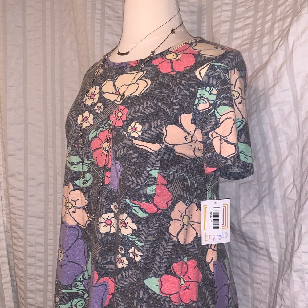 NWT Lularoe Carly - Super soft!